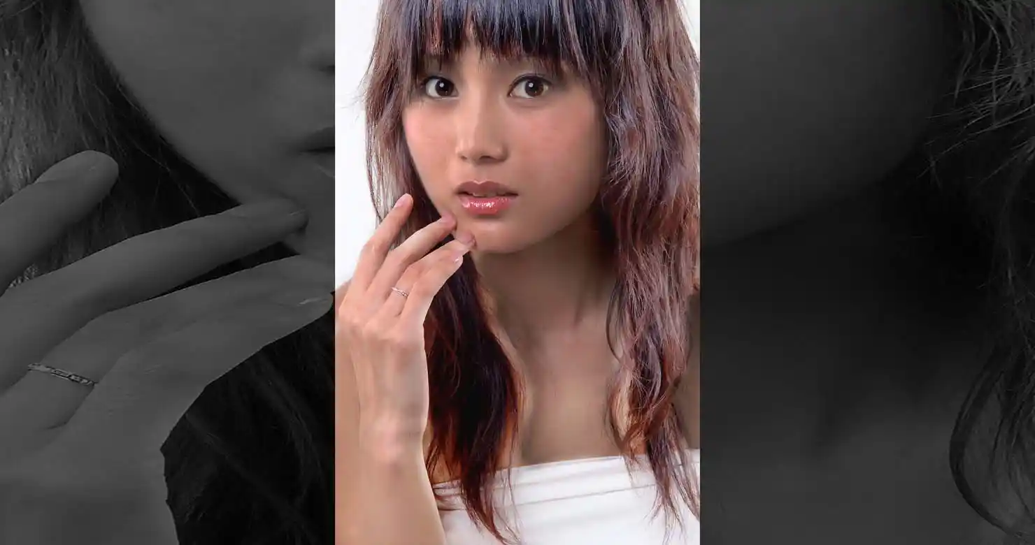 Unedited original photograph before retouching